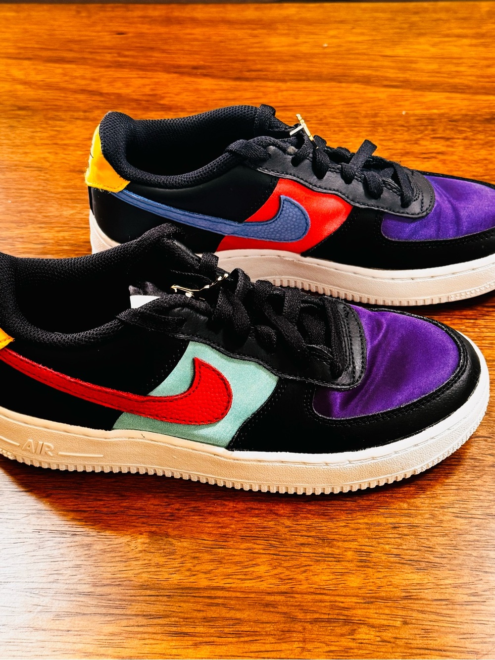 Nike Air Force 1 LV8 GS Multicolor Low Top Sneakers Youth Size 6Y